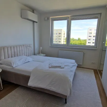 Apartment 3 With Parking, Air Condition Near Airport Bratislava