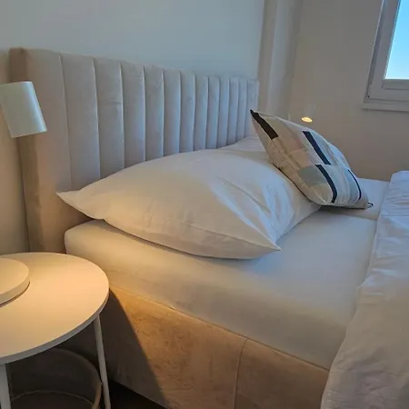 Apartment 3 With Parking, Air Condition Near Airport Bratislava