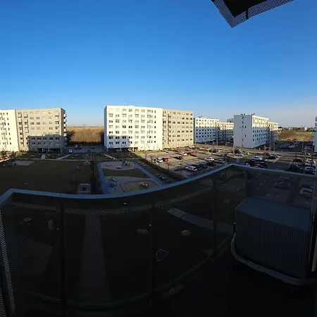 Apartment 3 With Parking, Air Condition Near Airport *