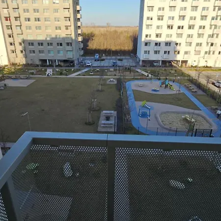 Lägenhet 3 With Parking, Air Condition Near Airport